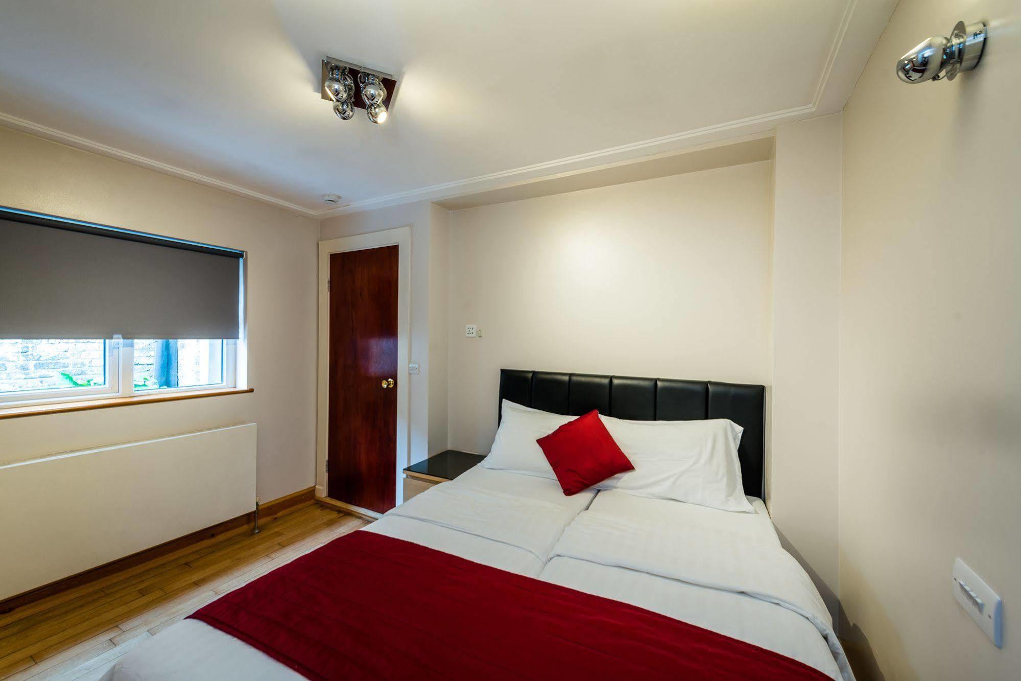 Adria 3* Londres