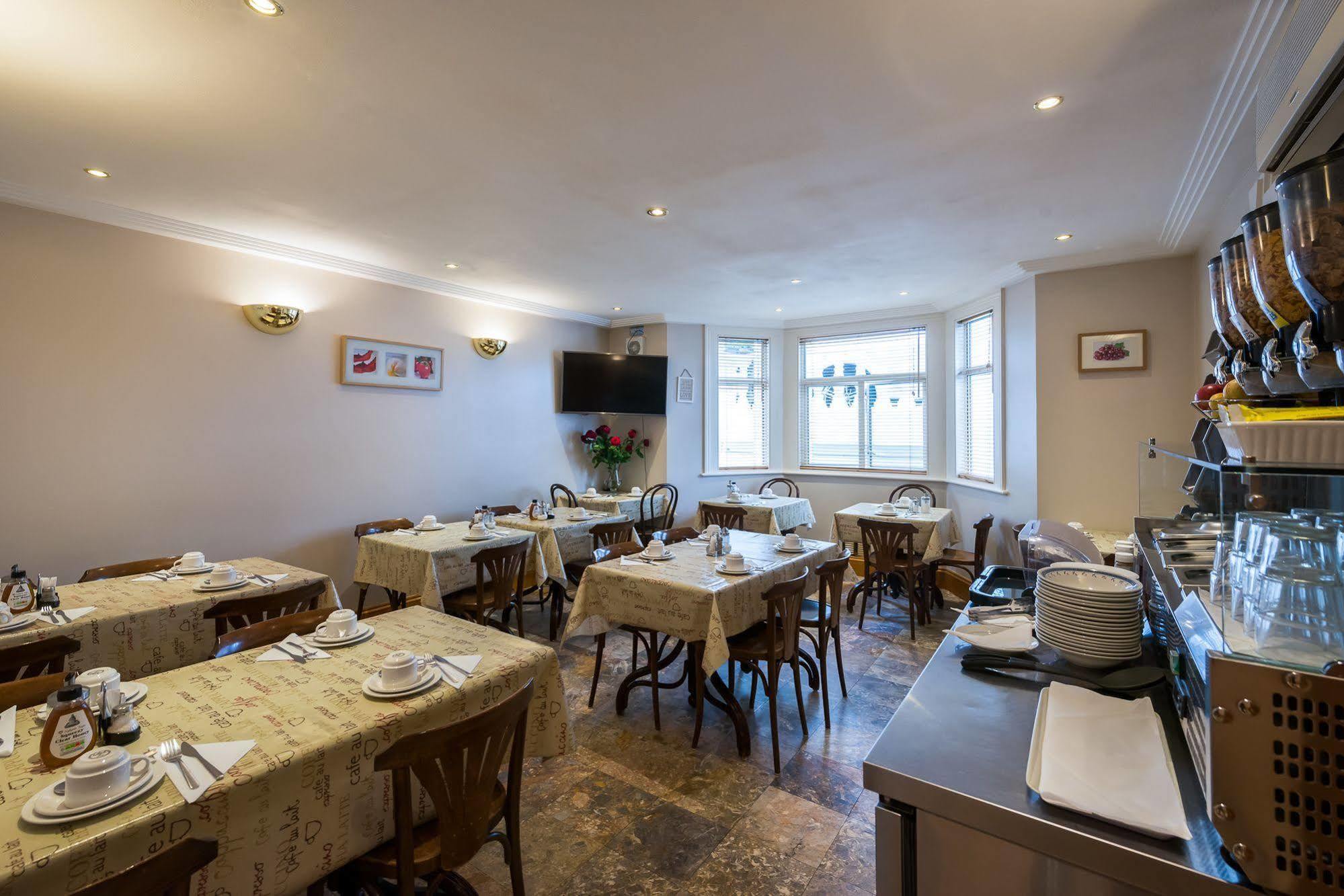 Adria Hotel Londres